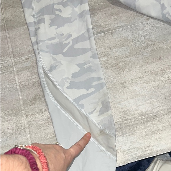 Lululemon Wunder Under High Rise Crop 23” Updated Scalloped Full On Luxtreme 4 - Picture 10 of 13